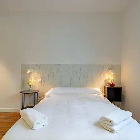 Edificio 13 By Plaza Mayor 아파트 *