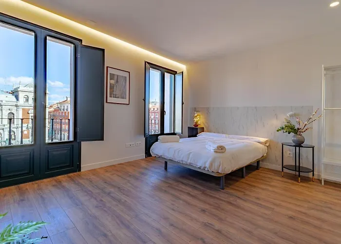 Edificio 13 By Plaza Mayor