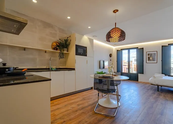 Edificio 13 By Plaza Mayor Apartamento *